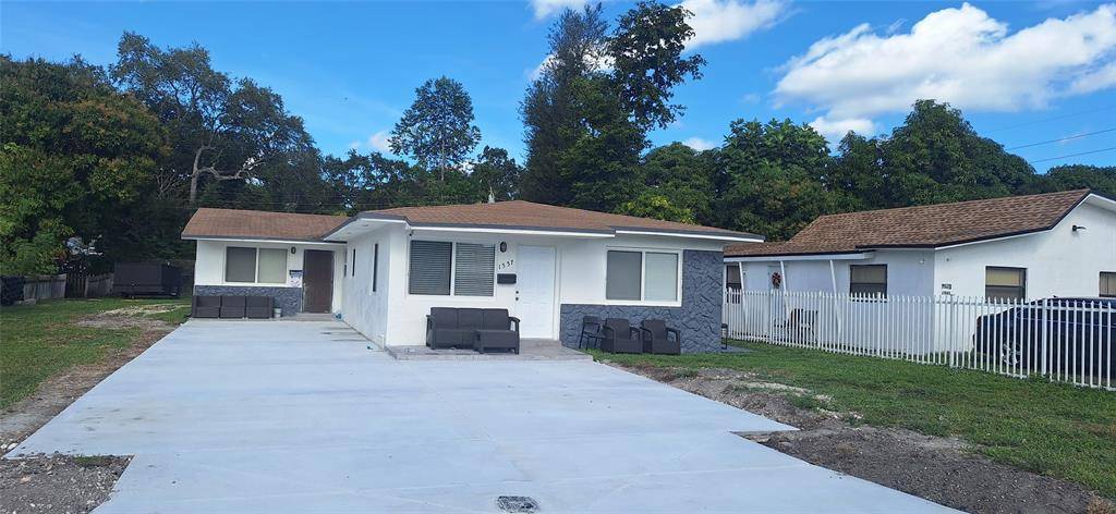 Miami, FL 33161,1555 NE 148th St