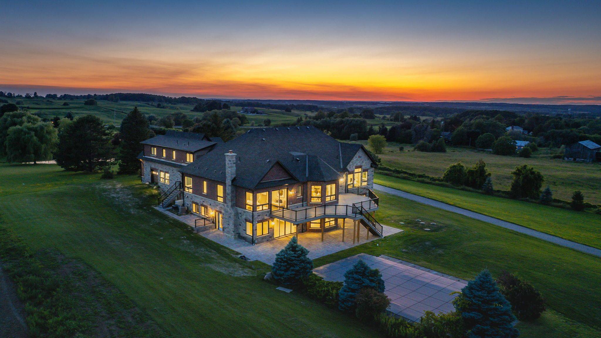 King, ON L0G 1T0,15535 Highway 27 N/A