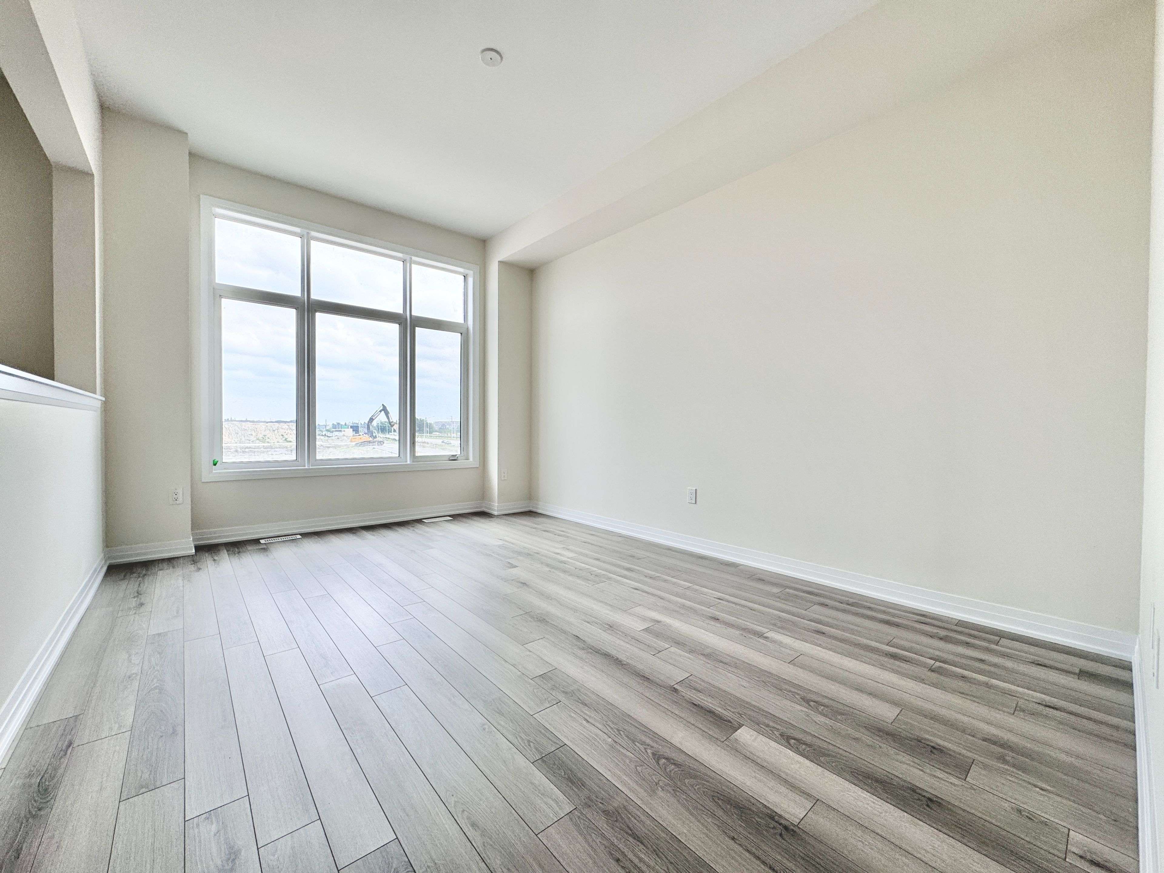 Richmond Hill, ON L4S 0N7,10 RUSSEL WICE AVE