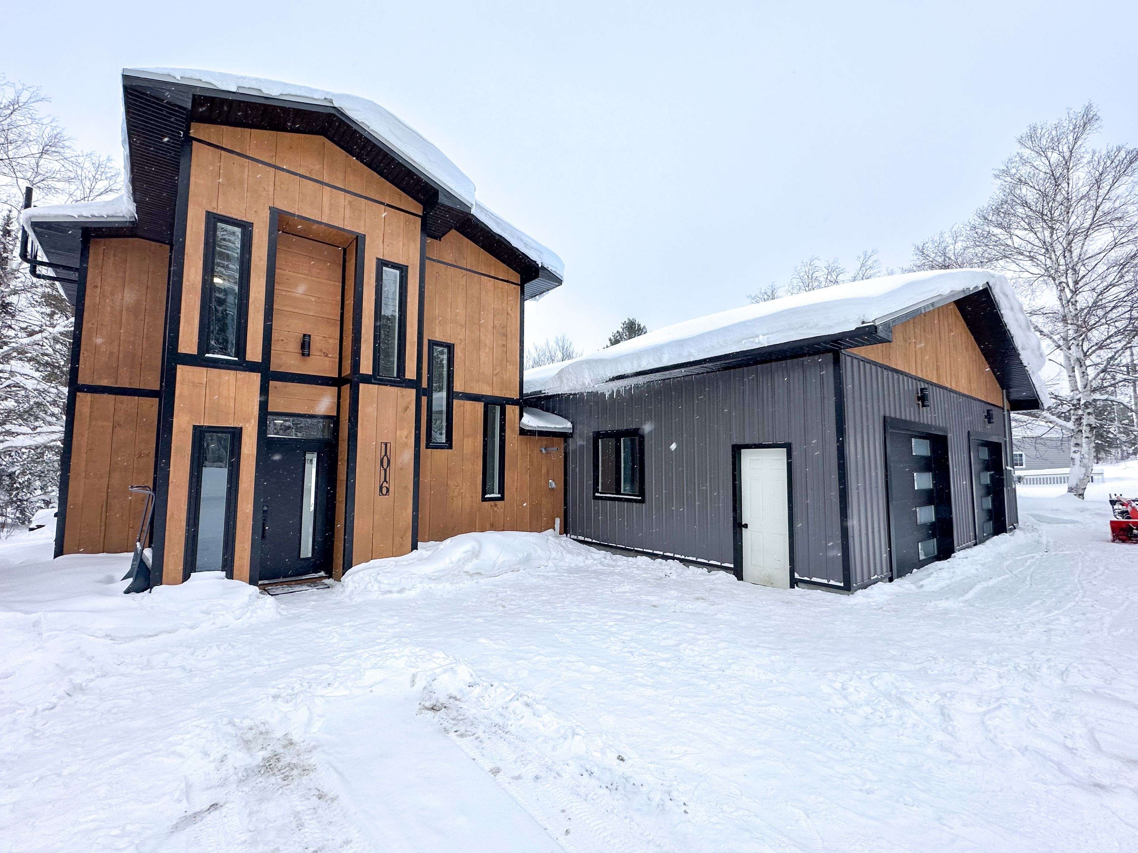 Iroquois Falls, ON P0K 1G0,1016 Highway Beach RD