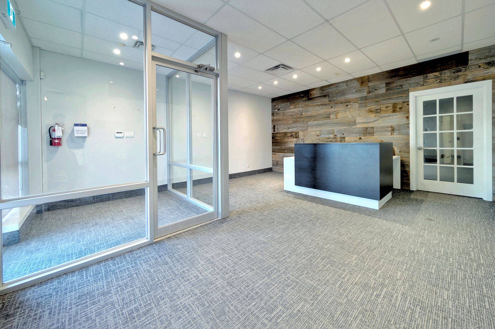 Mississauga, ON L4W 5A5,5155 Spectrum WAY