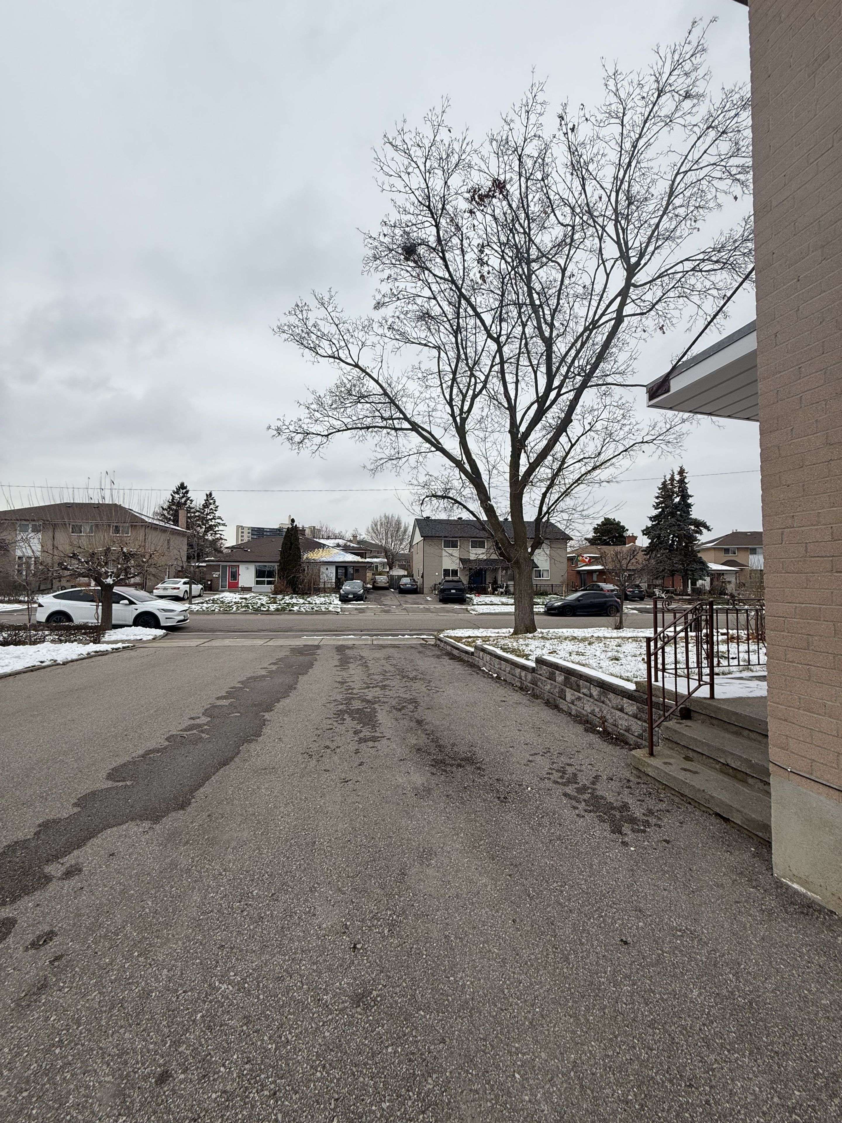 Toronto W10, ON M9V 3A3,12 Felan CRES