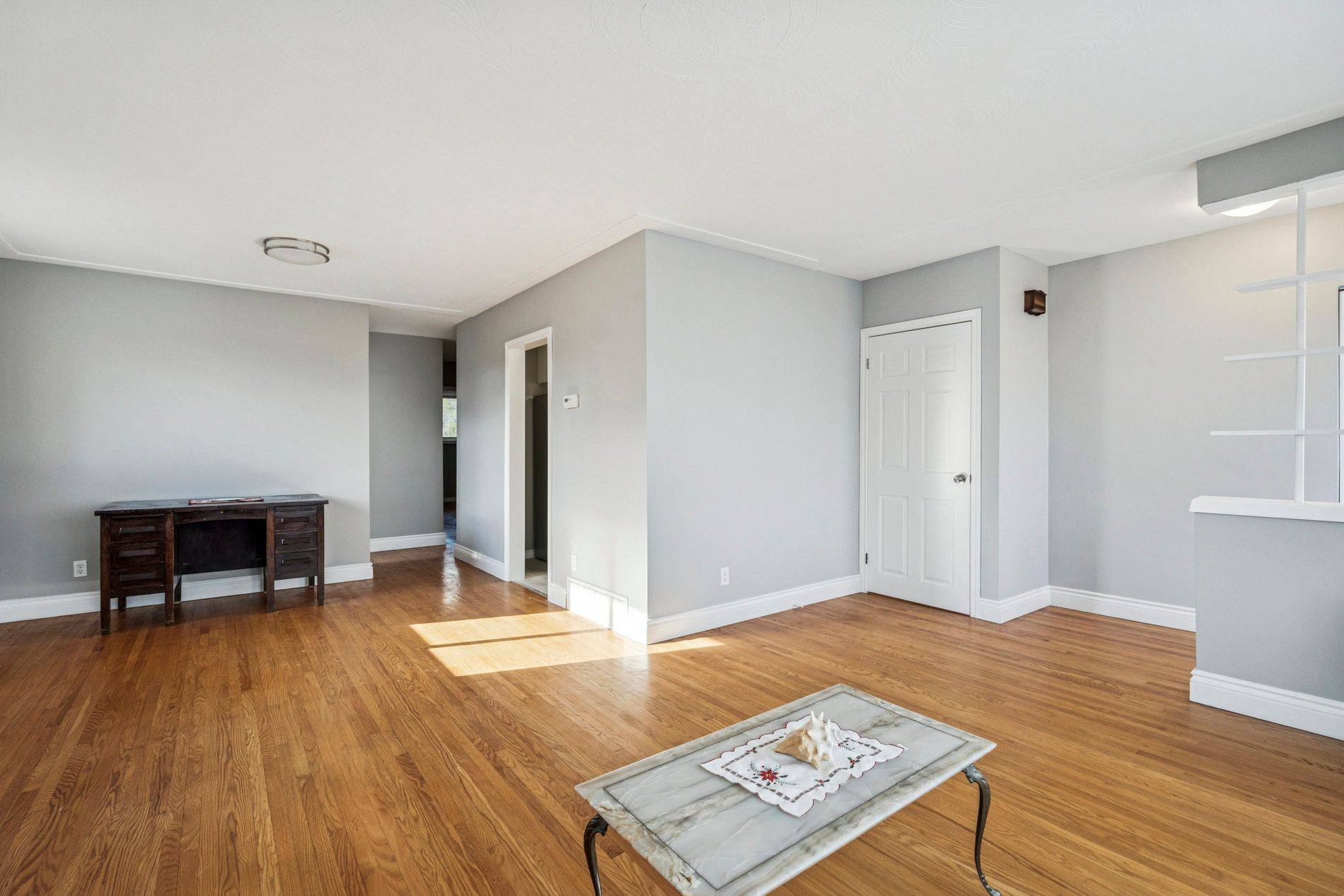 Hamilton, ON L9H 3Z3,16 Green Meadow WAY