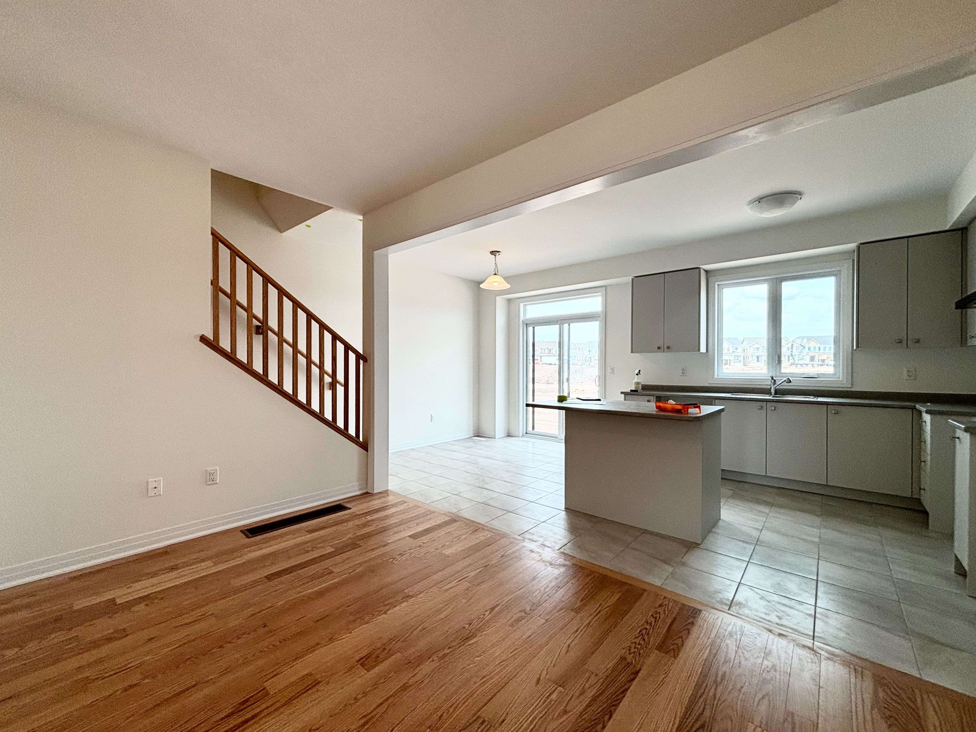 Welland, ON L3B 0N2,132 PORT CRES