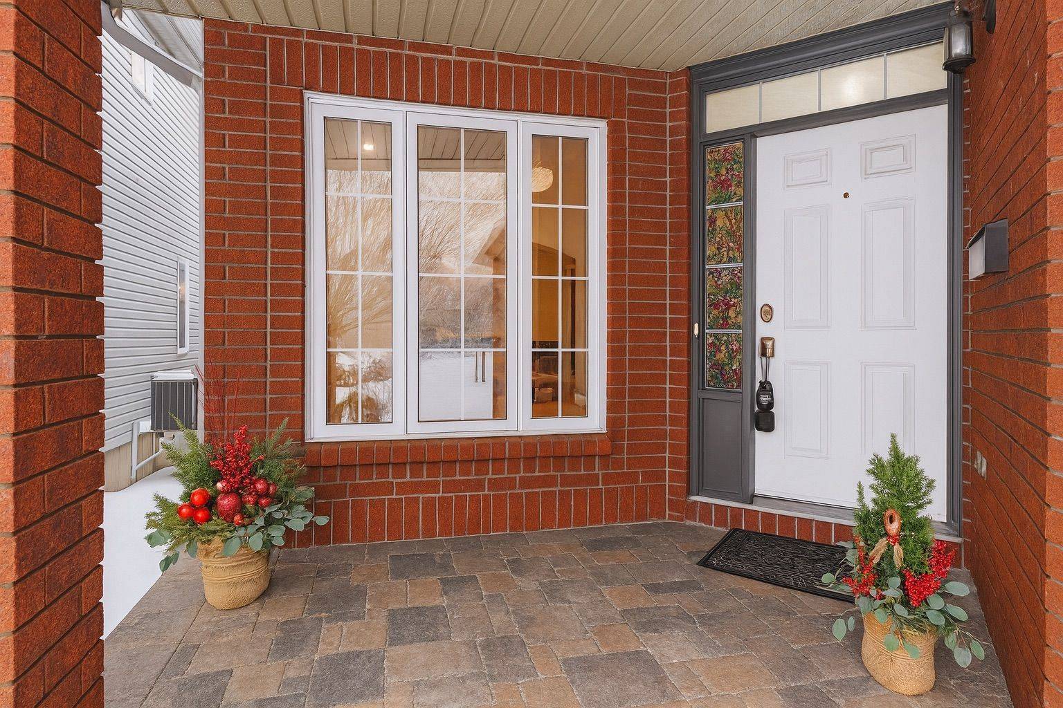 Overbrook - Castleheights And Area, ON K1K 4T9,143 Borealis CRES