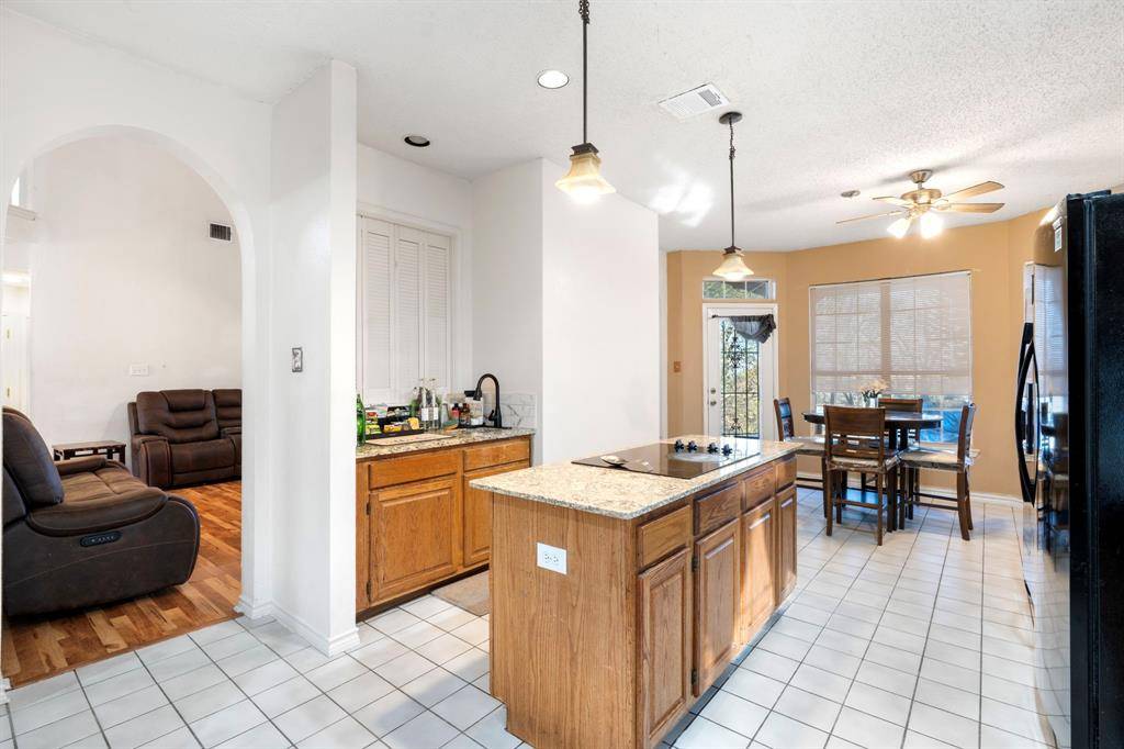 Dallas, TX 75249,8343 High Brush Drive