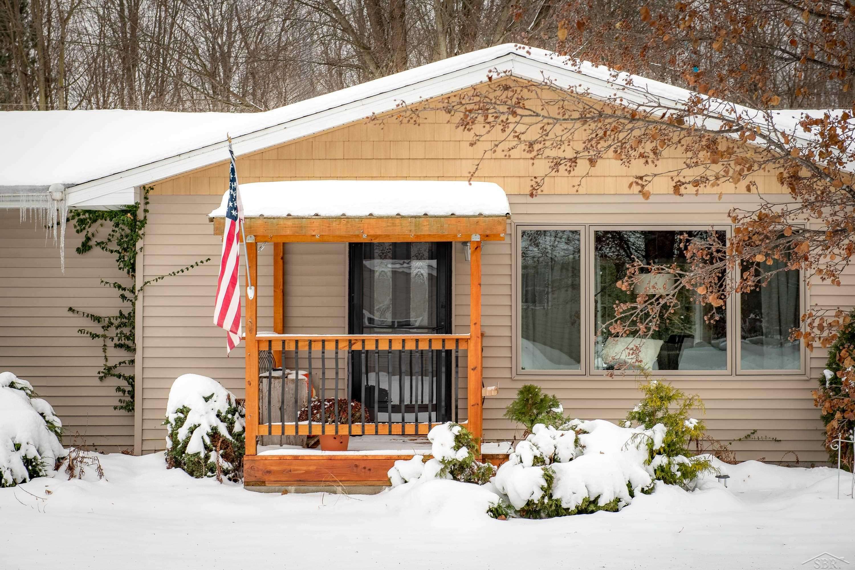 Sanford, MI 48657,1037 W Marsh CT