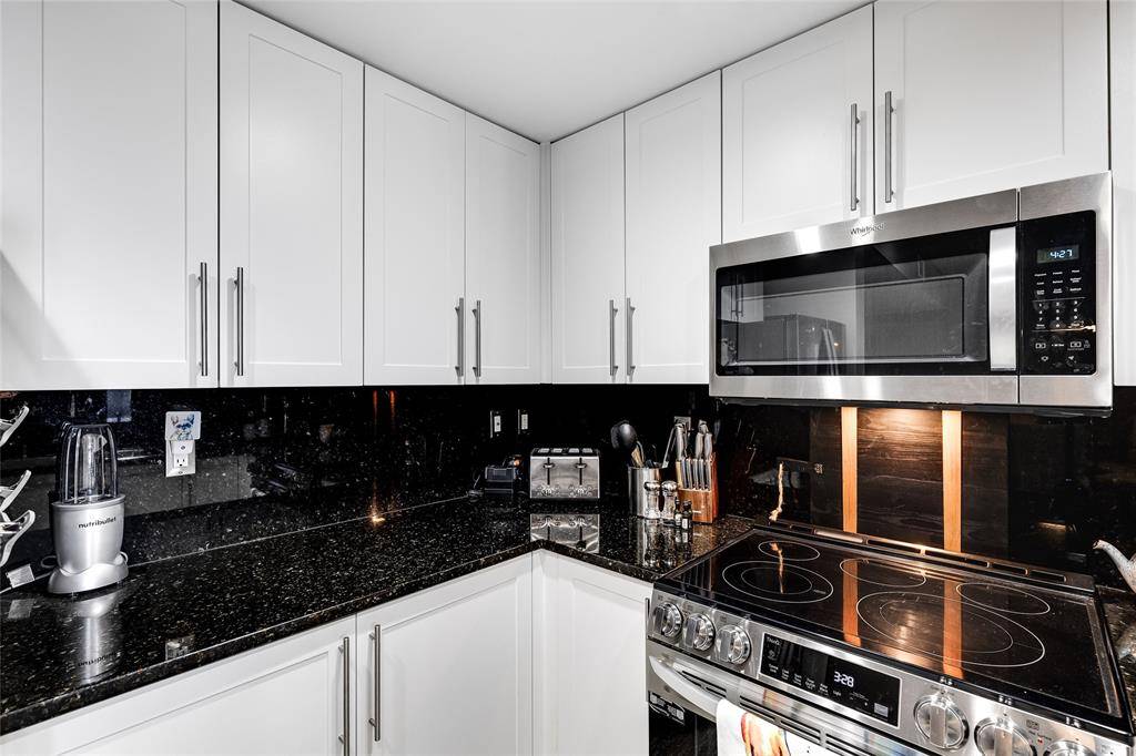 Fort Lauderdale, FL 33301,511 SE 5th Ave #2121