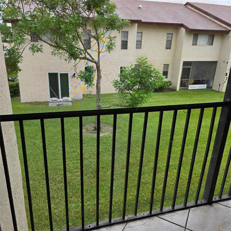 Pompano Beach, FL 33068,7931 Southgate Blvd #E-9