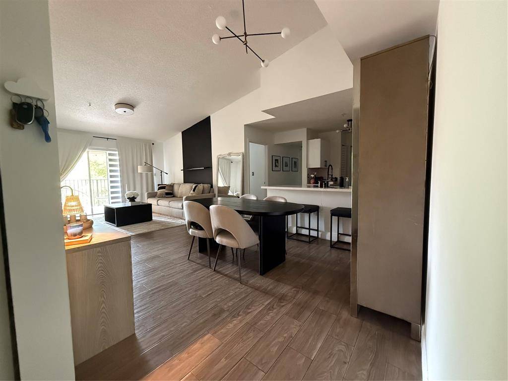 Miramar, FL 33025,2061 Renaissance Blvd #305