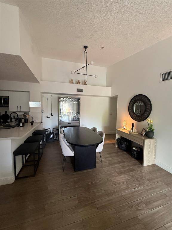 Miramar, FL 33025,2061 Renaissance Blvd #305