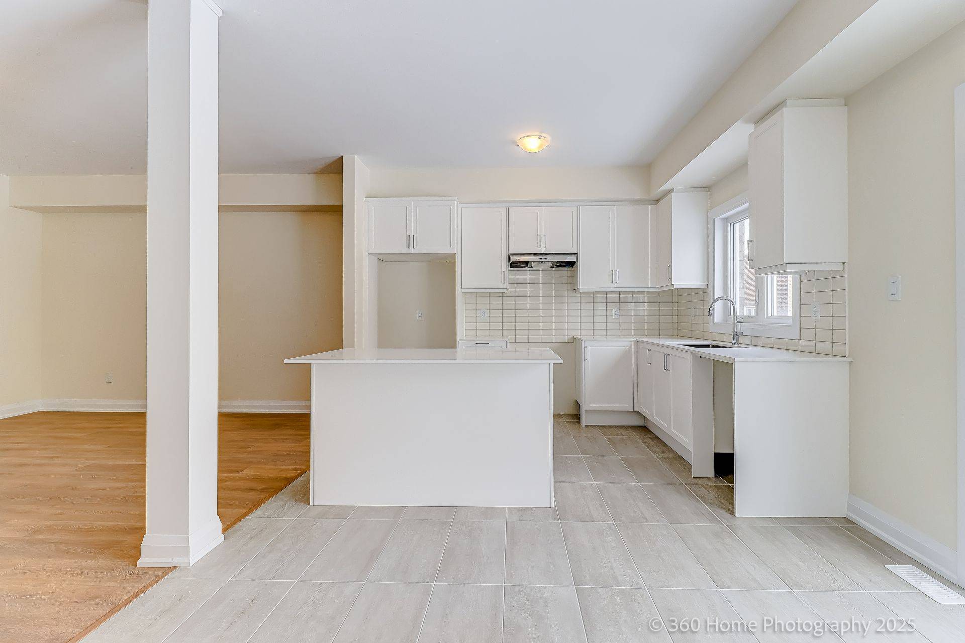 Richmond Hill, ON L4E 1N2,160 Seguin ST