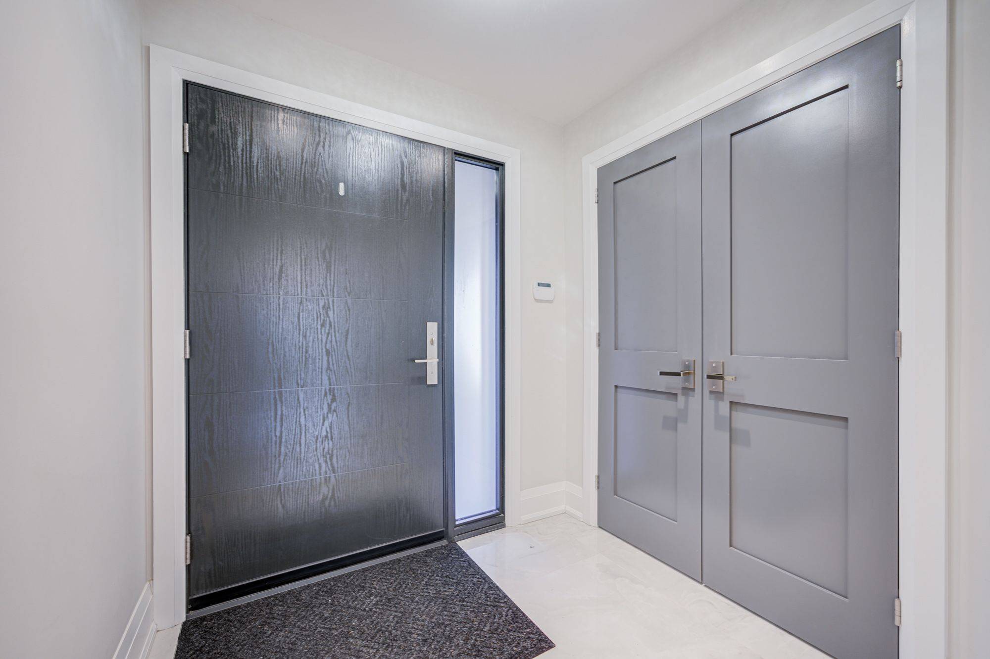 Toronto W09, ON M9R 2W4,34 SHEFFLEY CRES