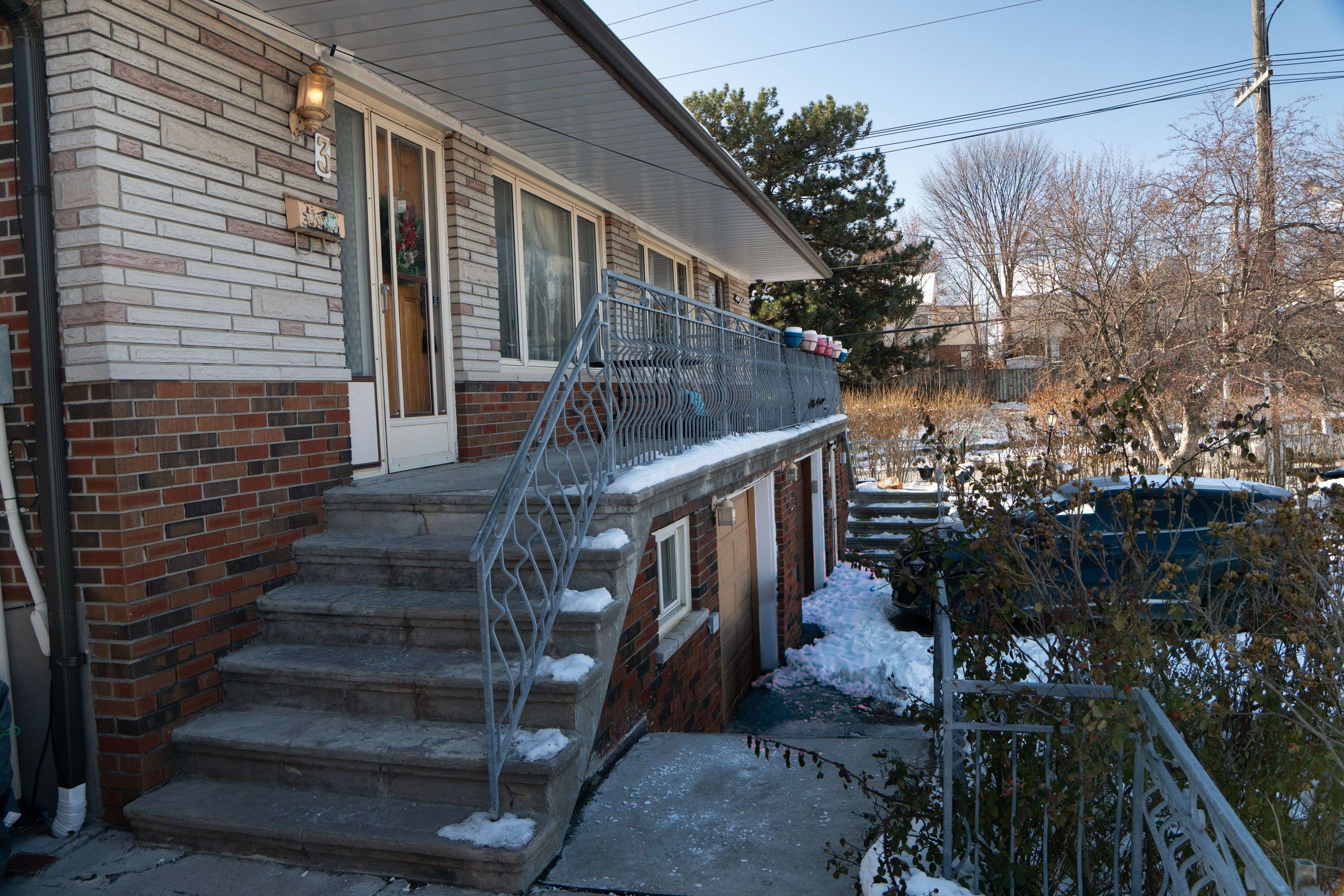 Toronto W10, ON M9V 1M8,3 Lakeland DR