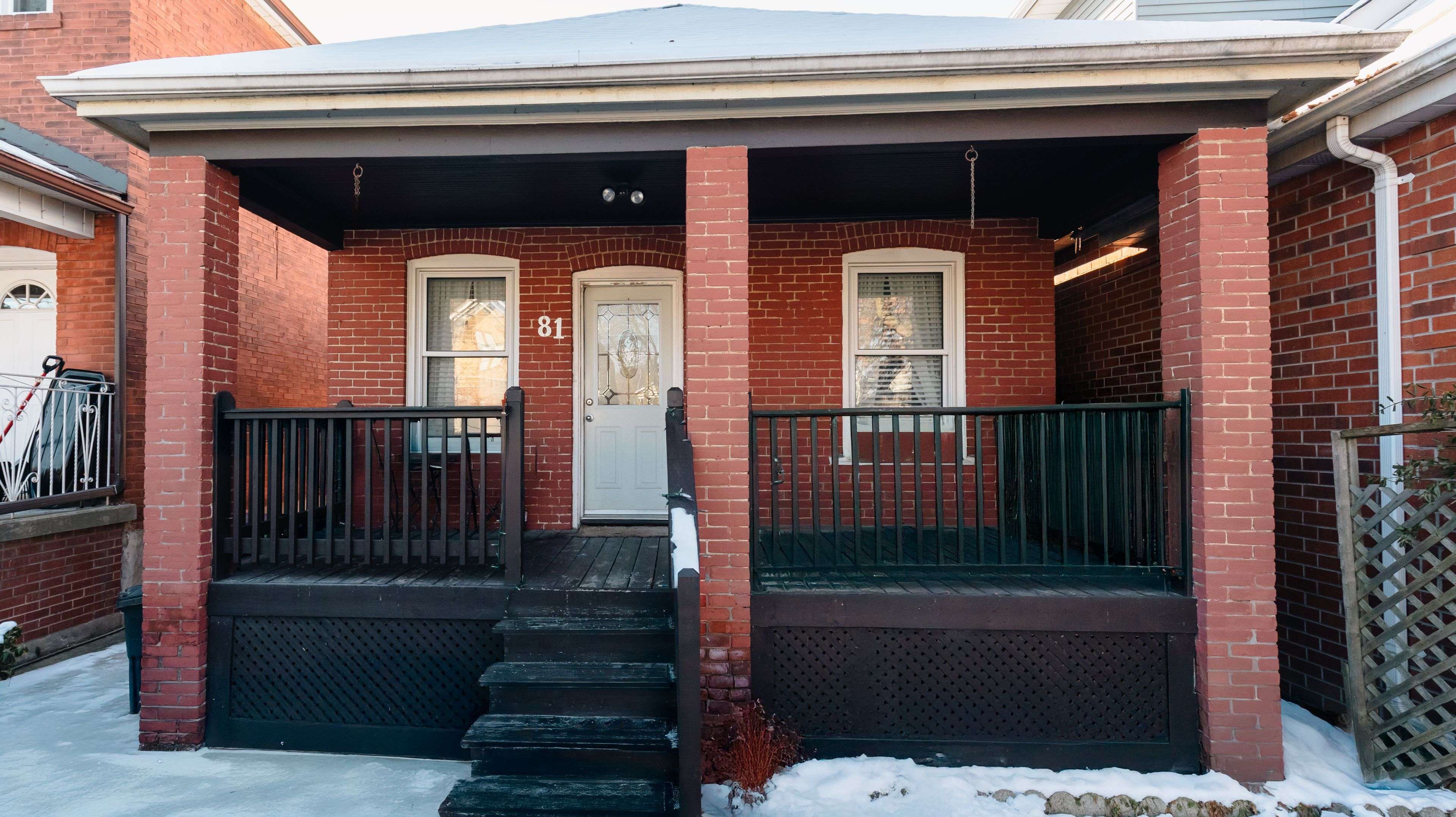 Toronto W03, ON M6N 2S4,81 Lambton AVE