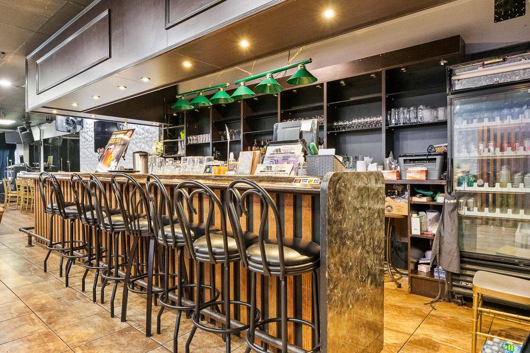 Mississauga, ON L5C 1X7,833 Westlock RD #8