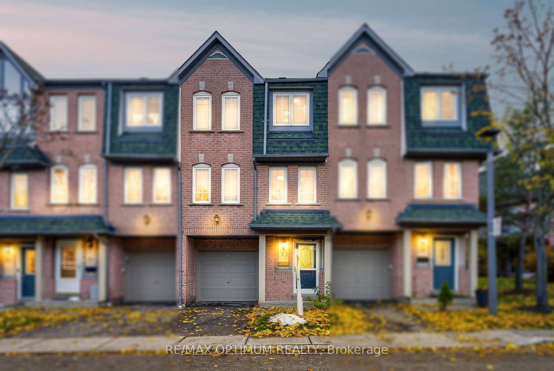 Mississauga, ON L5M 6C1,2945 Thomas ST #93