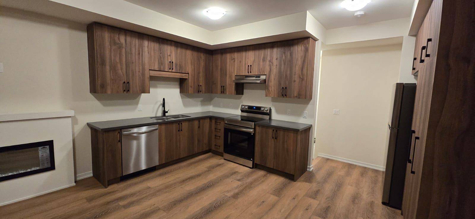 Cambridge, ON N1T 0H3,38 Kingbird Common