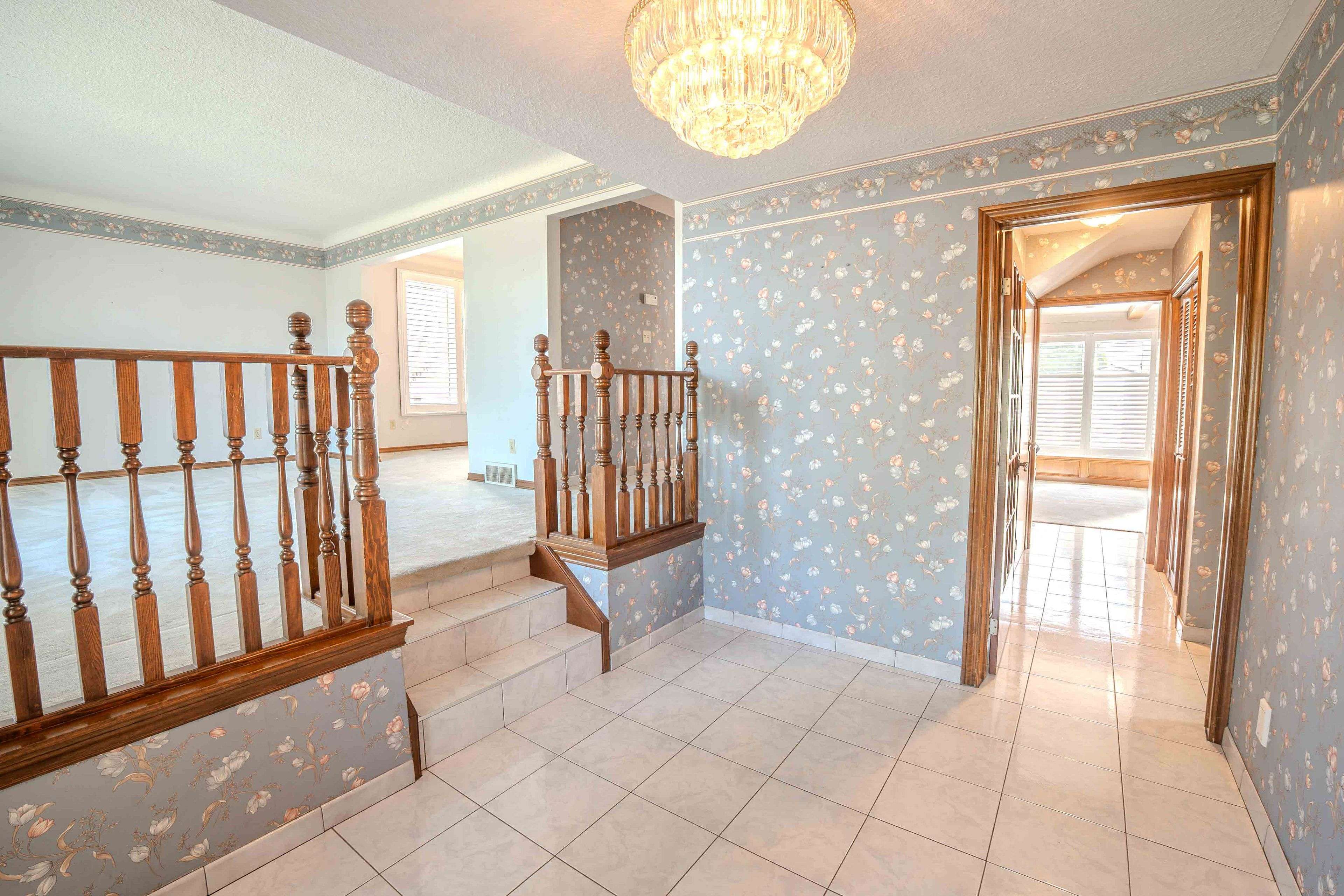 St. Catharines, ON L2M 7K1,28 Tanera CRES