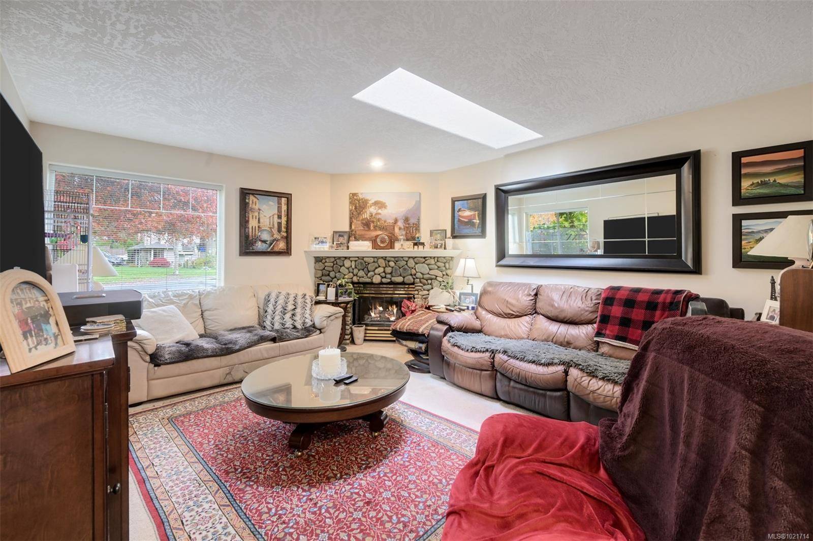 View Royal, BC V9B 6H8,1975 Highland Rd