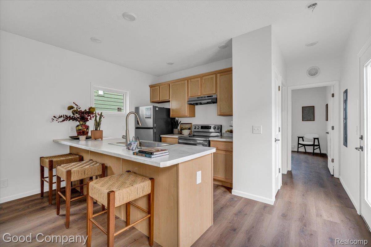 Detroit, MI 48216,2832 16th ST