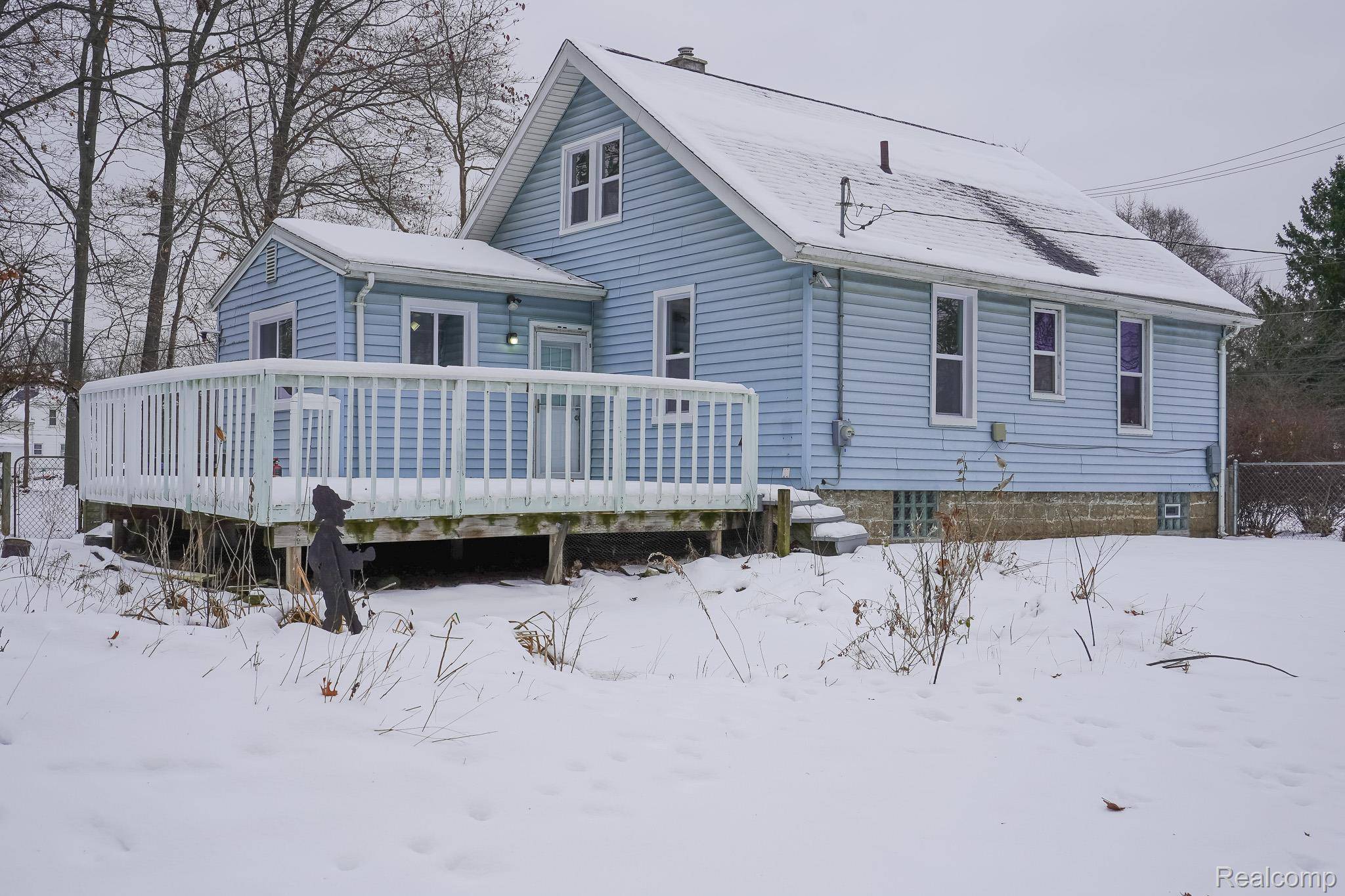 Southfield, MI 48033,21115 East ST