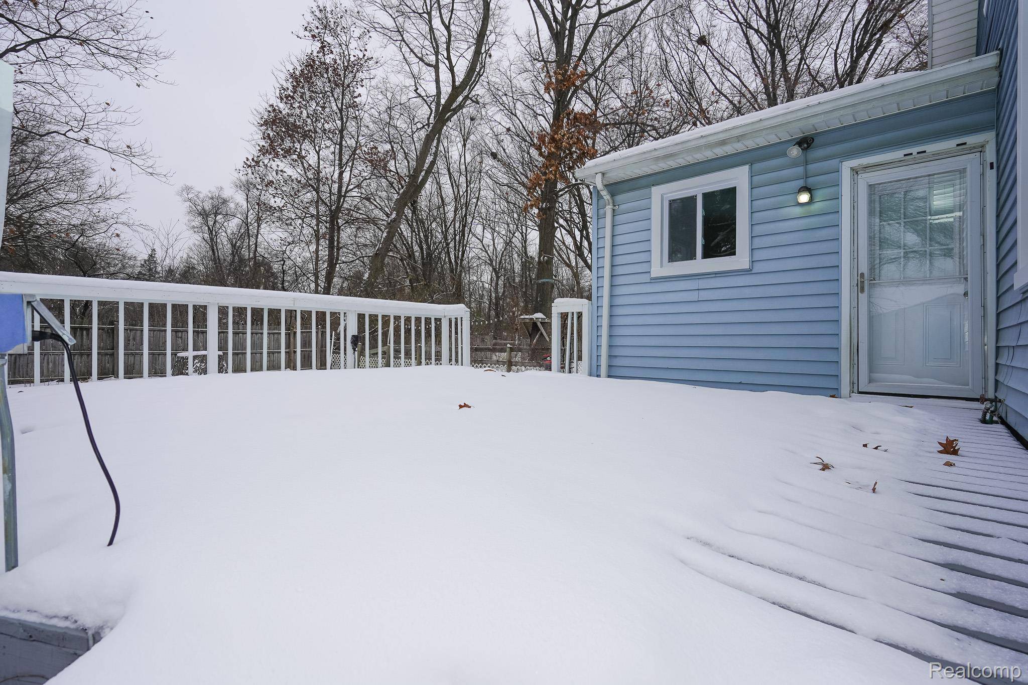 Southfield, MI 48033,21115 East ST