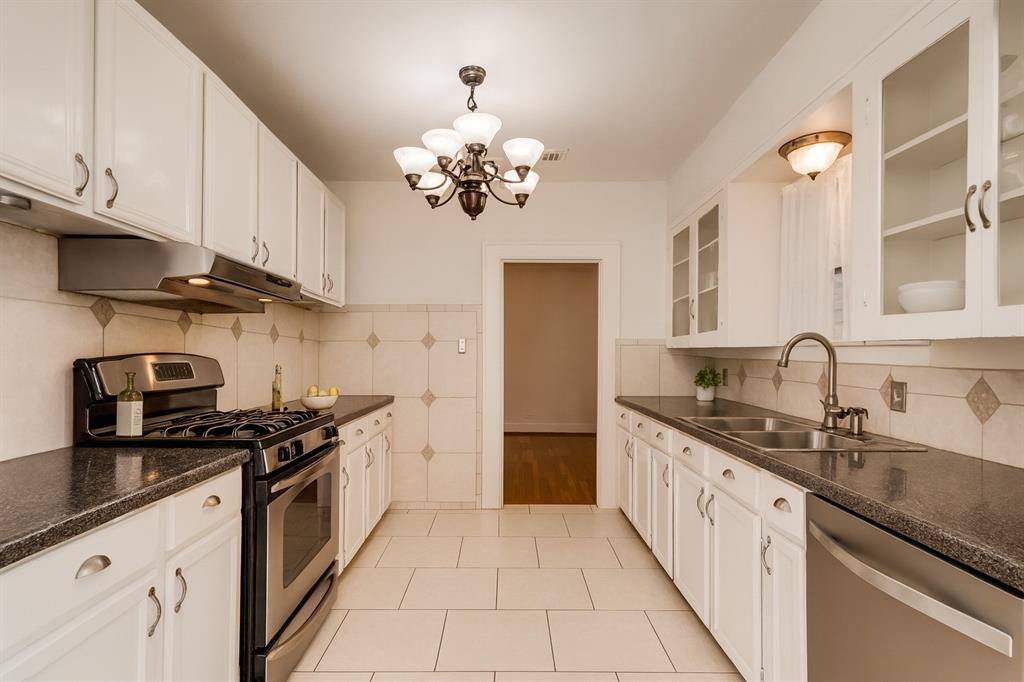 Dallas, TX 75214,6155 Richmond Avenue