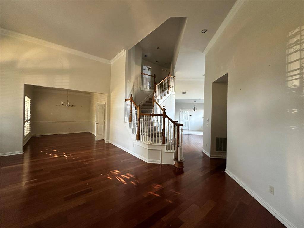 Plano, TX 75025,3853 Elgin Drive