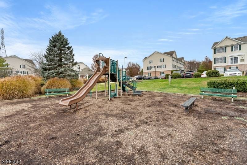 Lopatcong Twp., NJ 08865,223 Windmill Ct