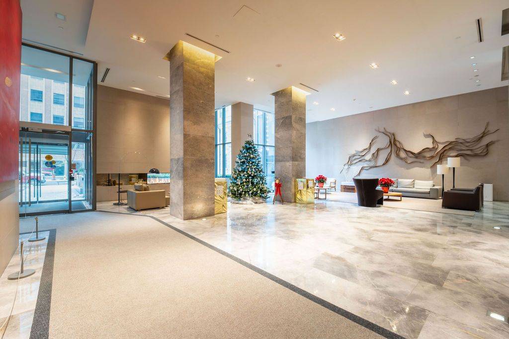 Toronto C02, ON M5R 2J7,1 Bedford RD #814