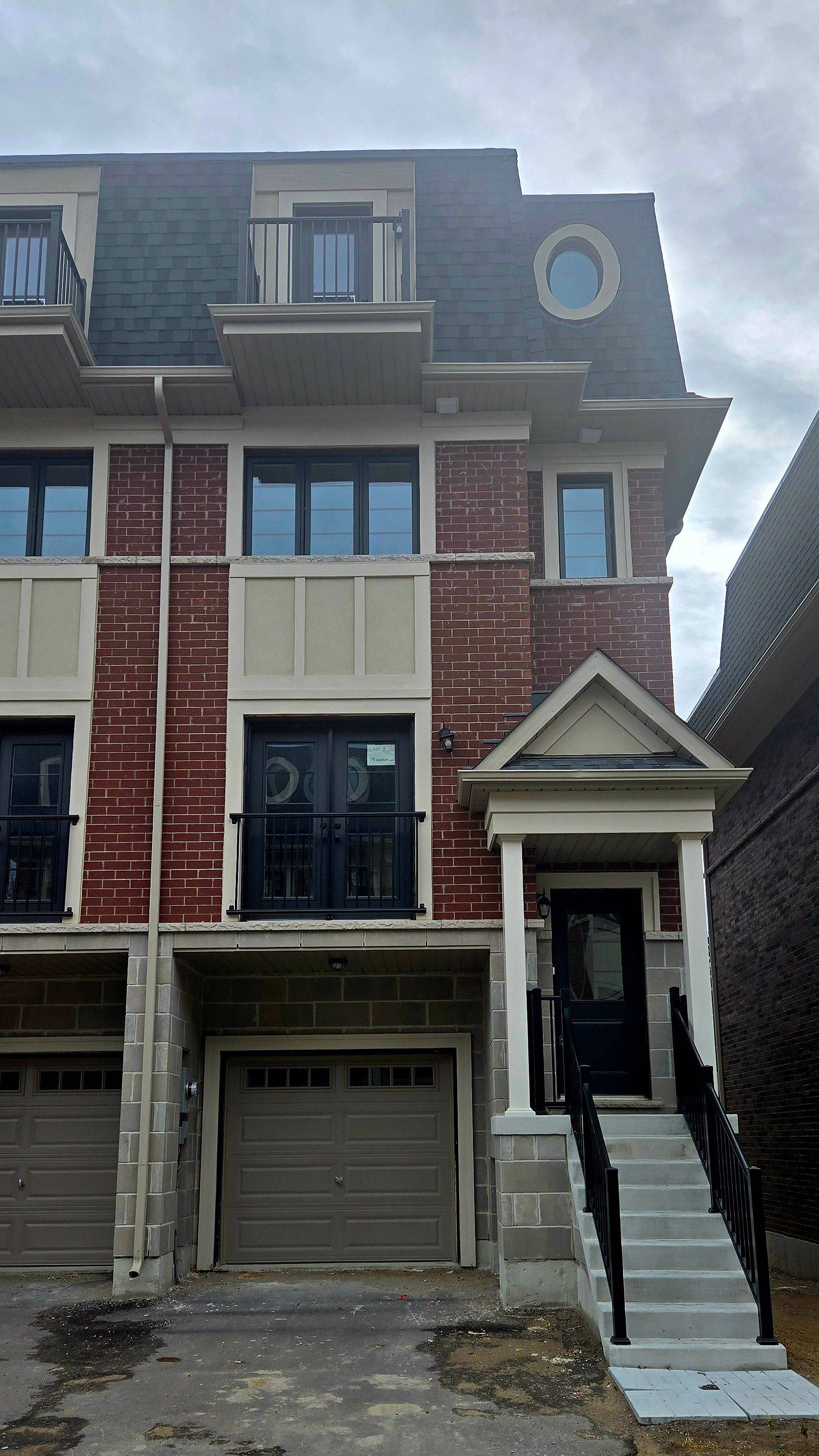 Clarington, ON L1B 1J2,35 Marret LN