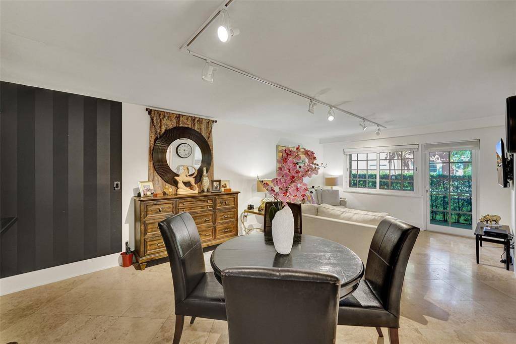 Wilton Manors, FL 33305,200 NE 19th Ct #107M