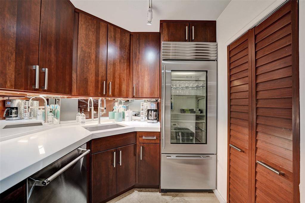 Wilton Manors, FL 33305,200 NE 19th Ct #107M