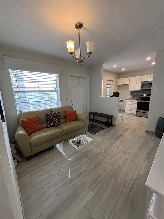 Lauderhill, FL 33313,4310 NW 12th Ct #308