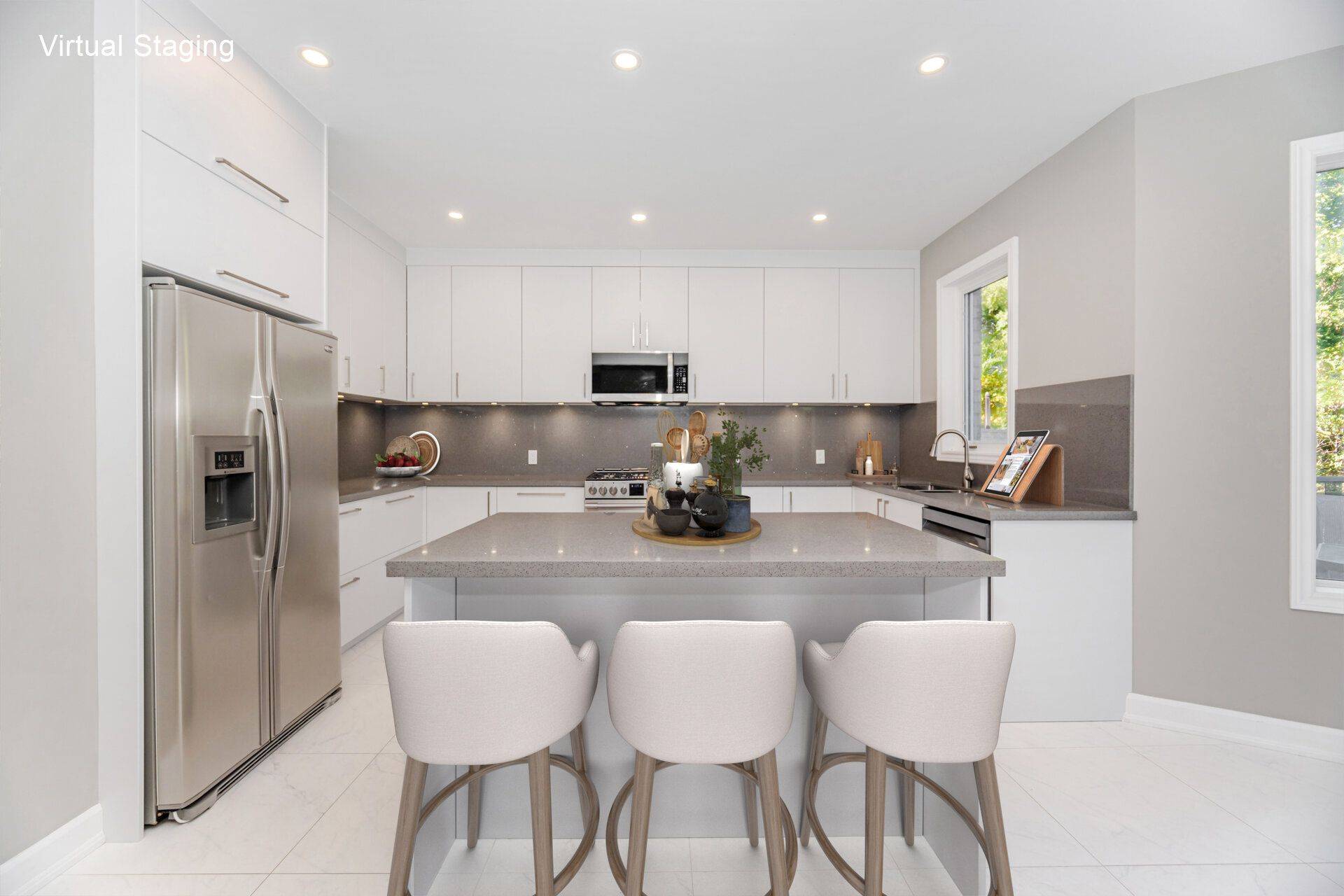 Richmond Hill, ON L4E 3W3,6 Vitlor DR