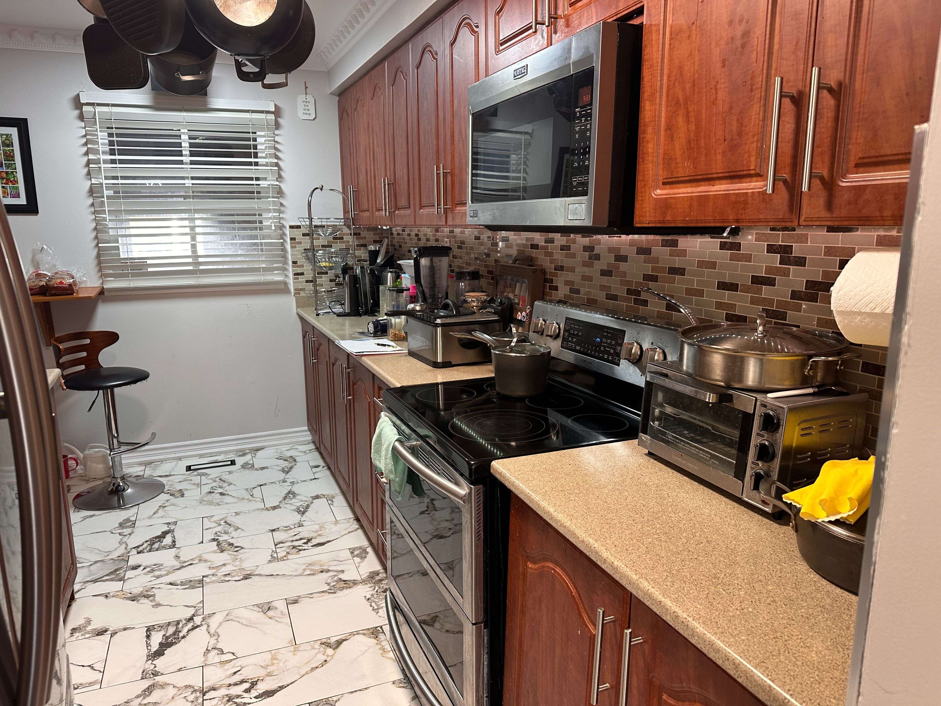 Brampton, ON L6V 3G4,247 Royal Salisbury WAY