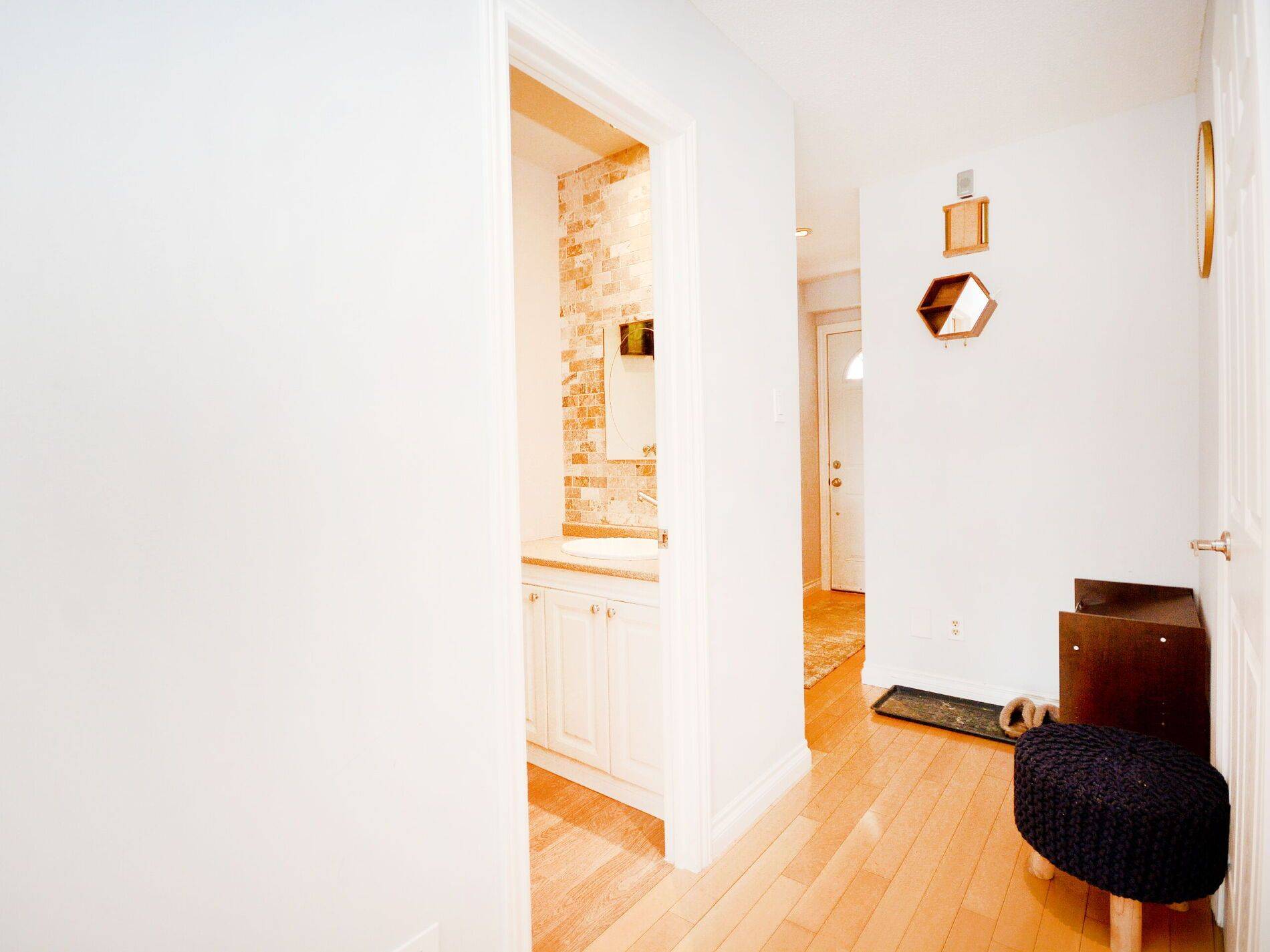 Mississauga, ON L5L 1B9,2335 Council Ring RD #Main