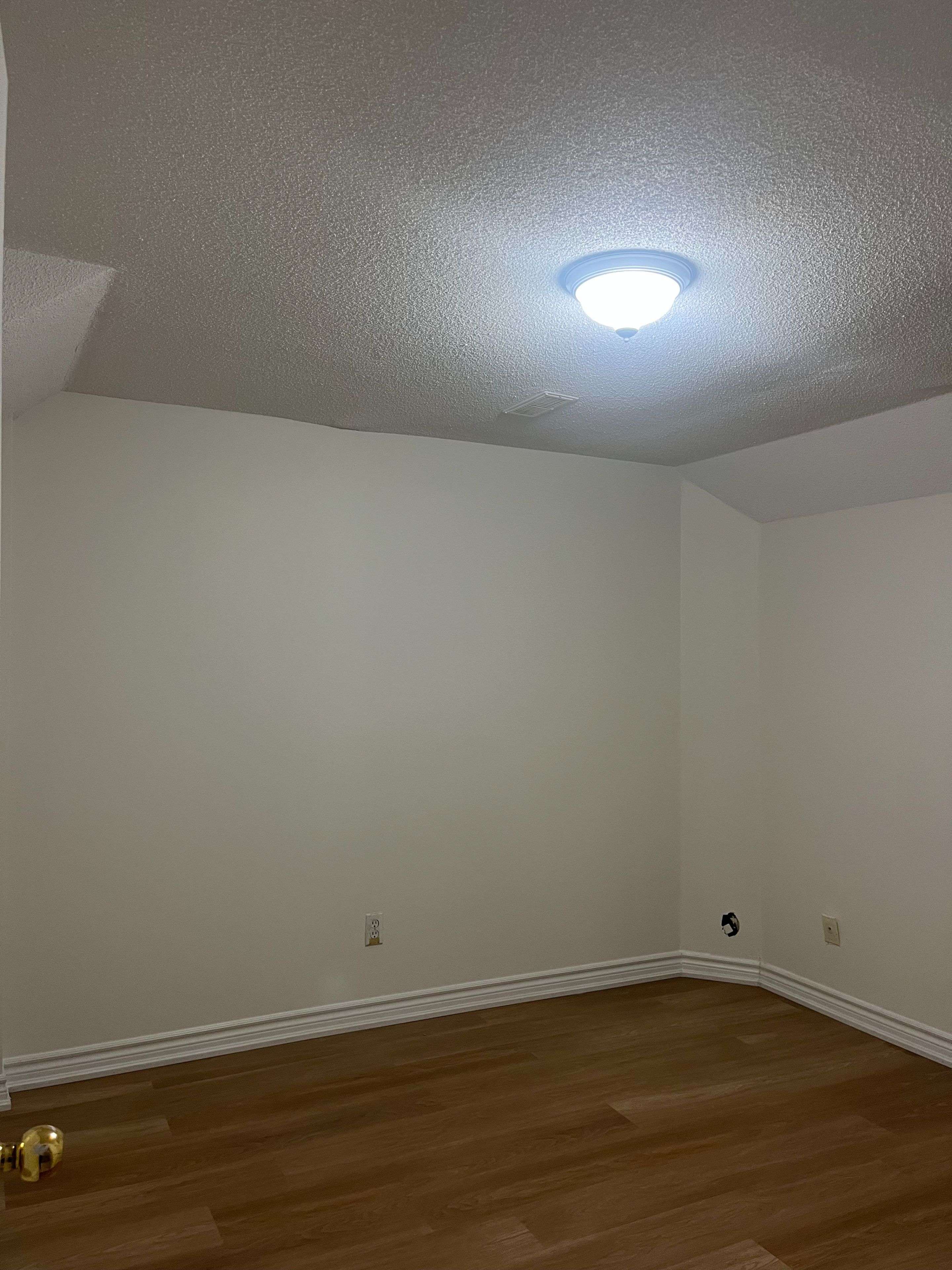 Mississauga, ON L5M 6N7,5830 Swordsman DR #Bsmt