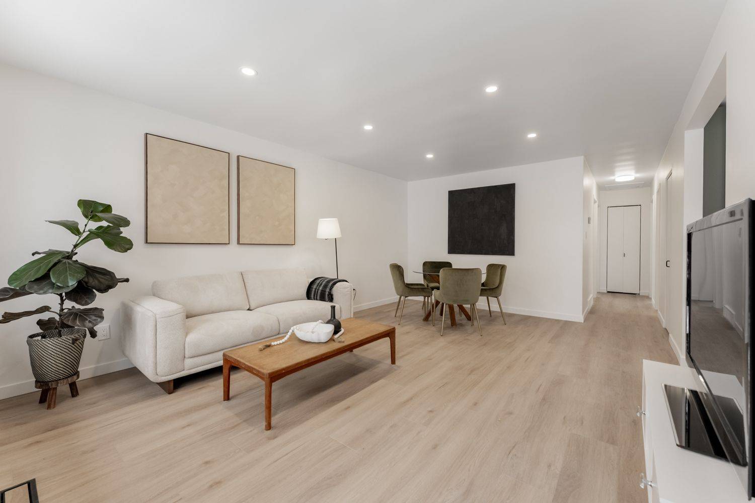 Cambridge, ON N1R 6C8,79 Henry ST