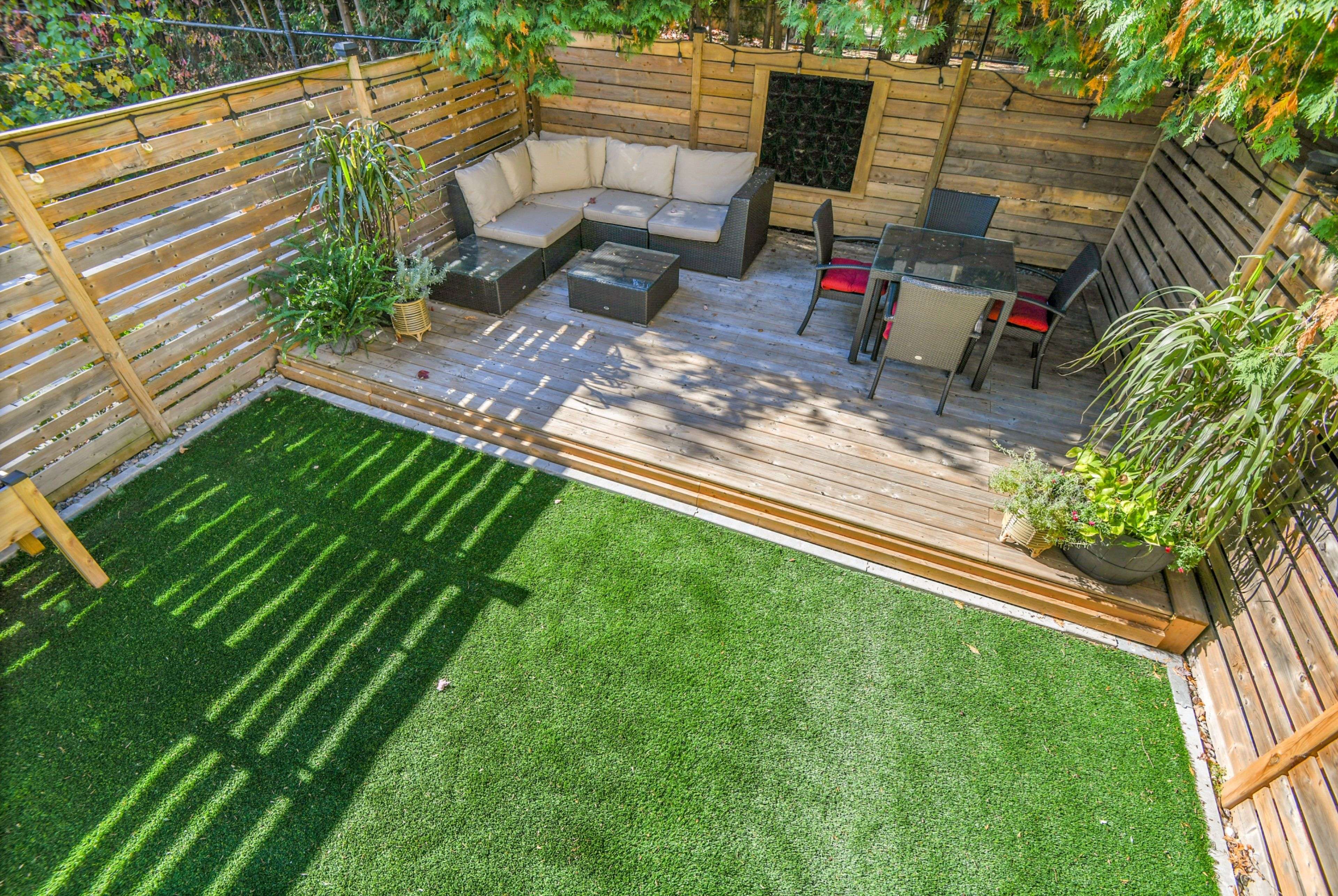 New Edinburgh - Lindenlea, ON K1M 2A4,21 Noel ST #B