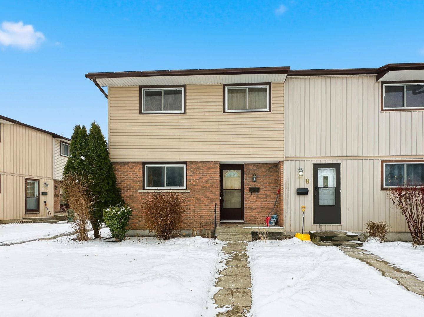 Quinte West, ON K8V 6A3,7 Tiffany PL #7