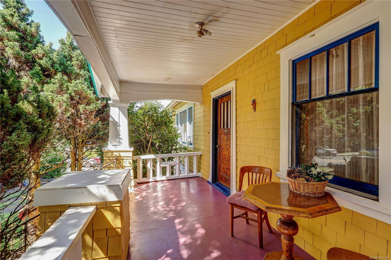 Nanaimo, BC V9R 1W8,660 Third St