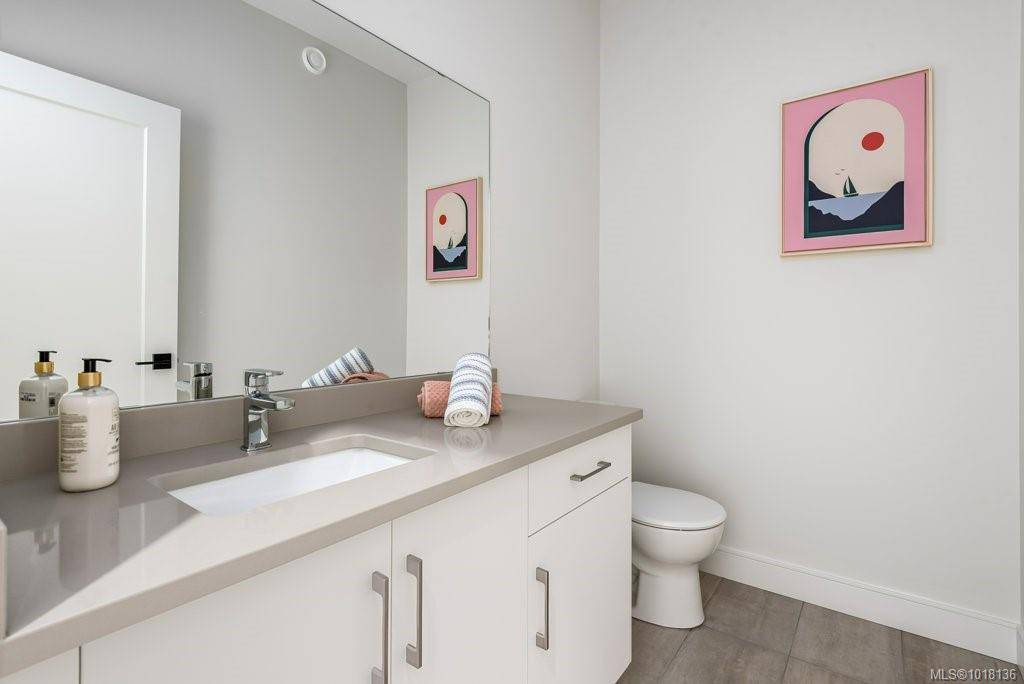 Courtenay, BC V9N 0J8,2580 Brookfield Dr #203