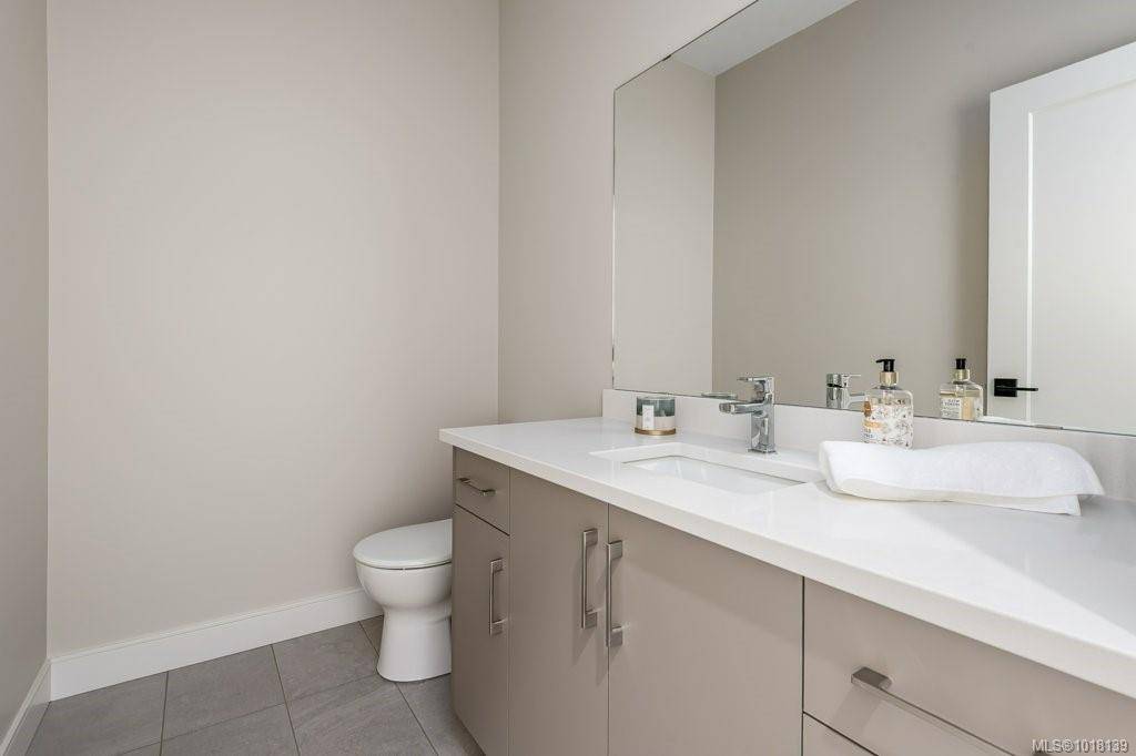 Courtenay, BC V9N 9J8,2580 Brookfield Dr #121