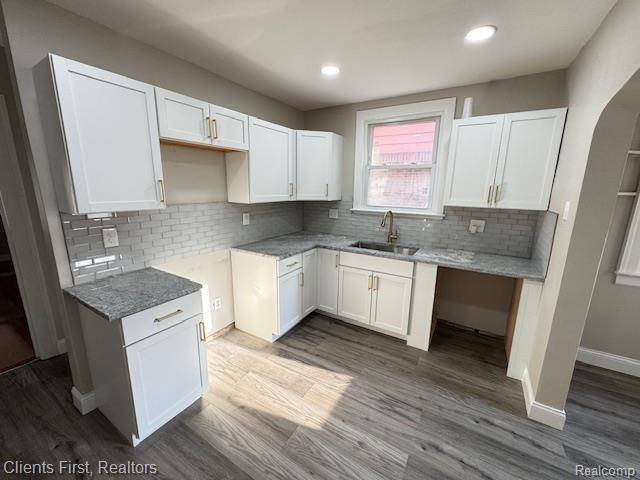 Detroit, MI 48221,18467 Santa Rosa DR