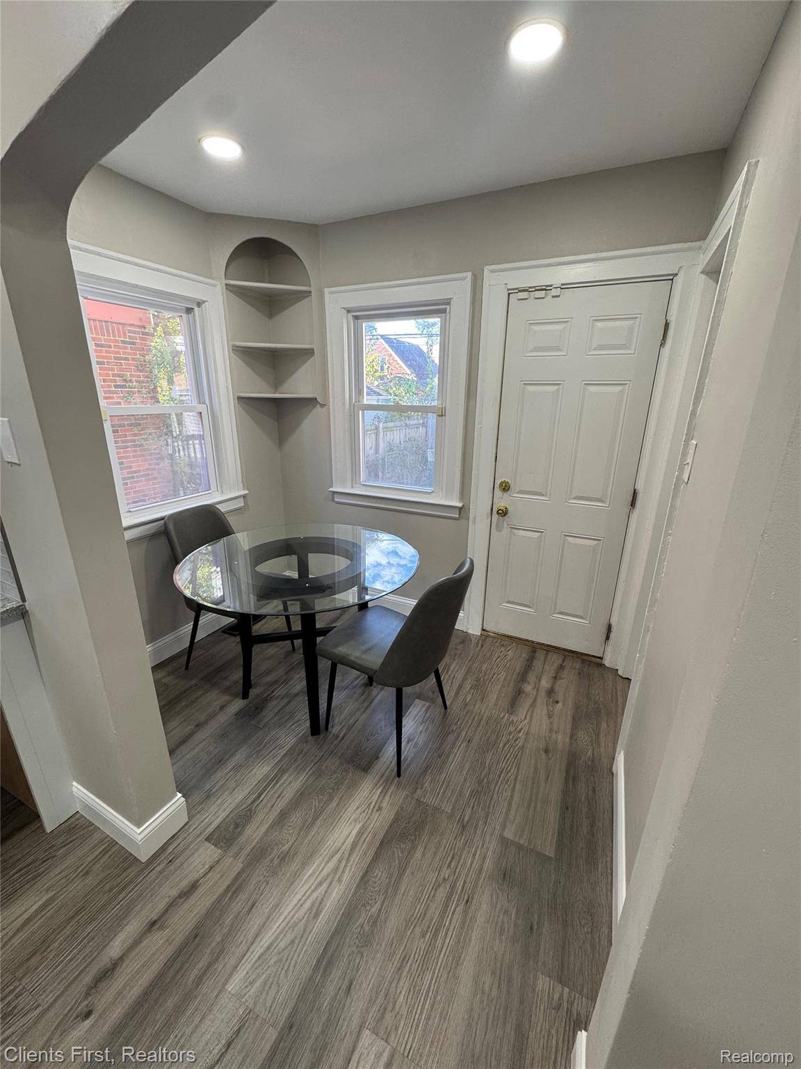 Detroit, MI 48221,18467 Santa Rosa DR