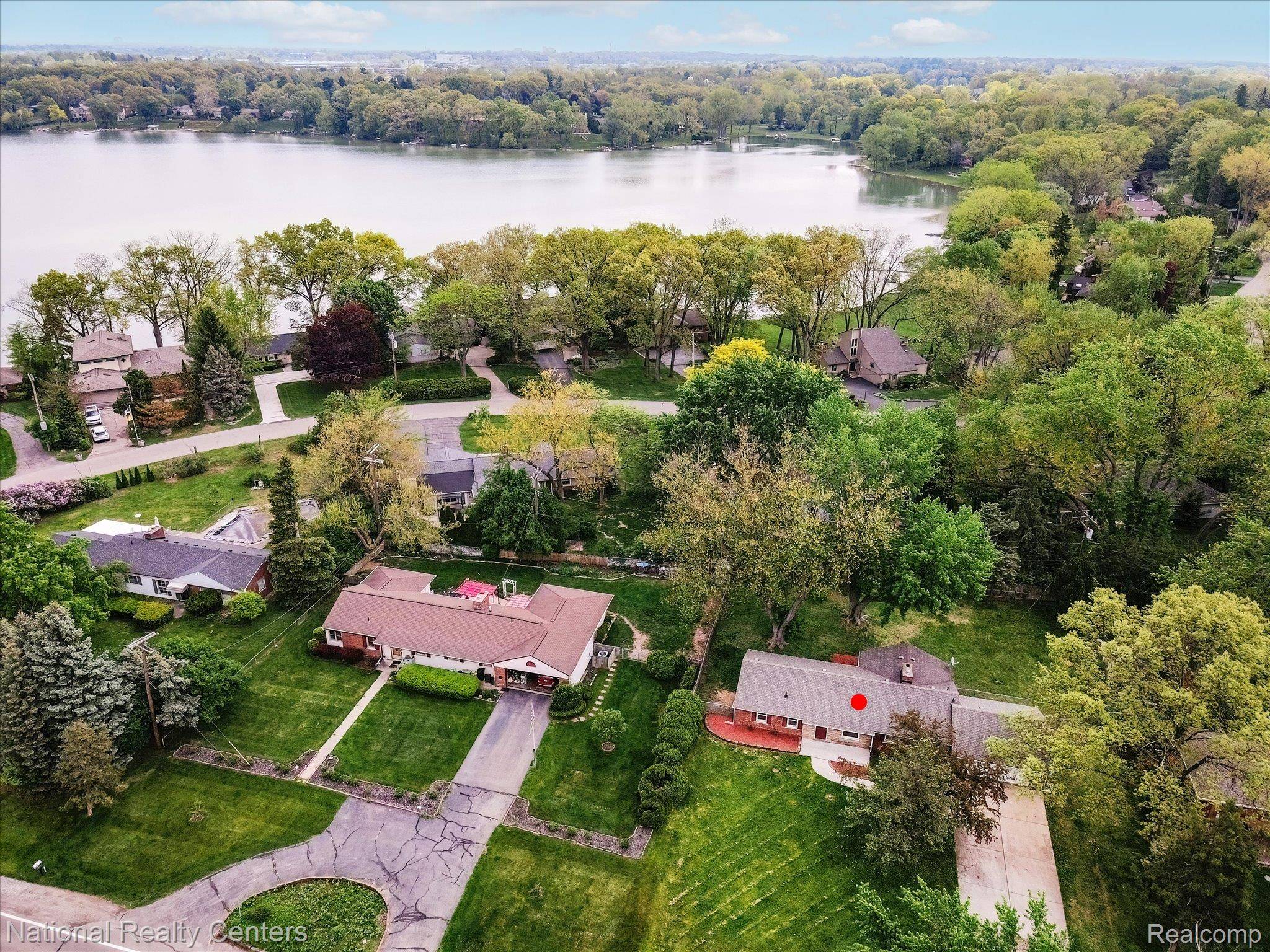 West Bloomfield, MI 48324,2365 Middlebelt RD