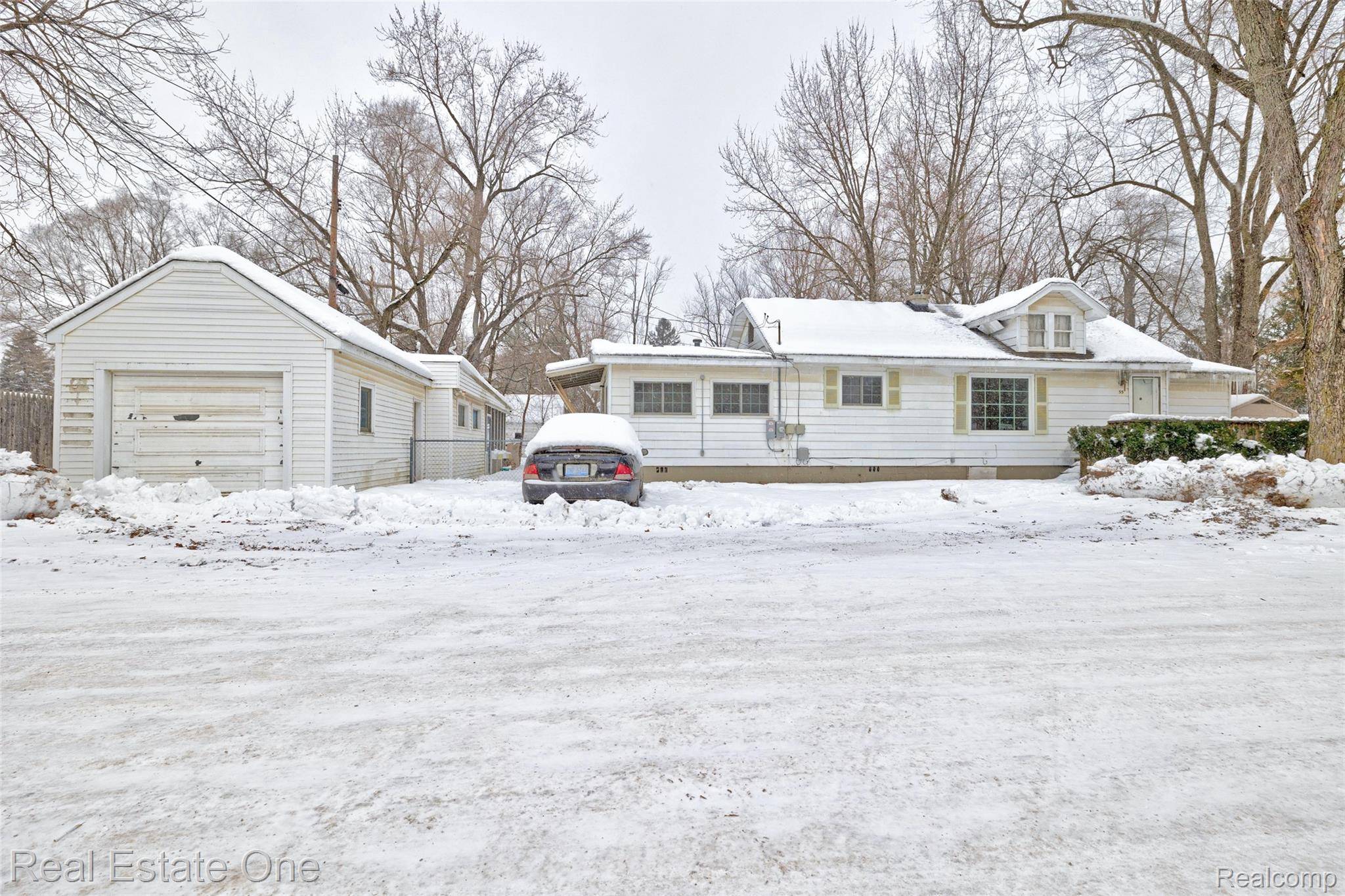 Orion, MI 48362,55 Mouton DR