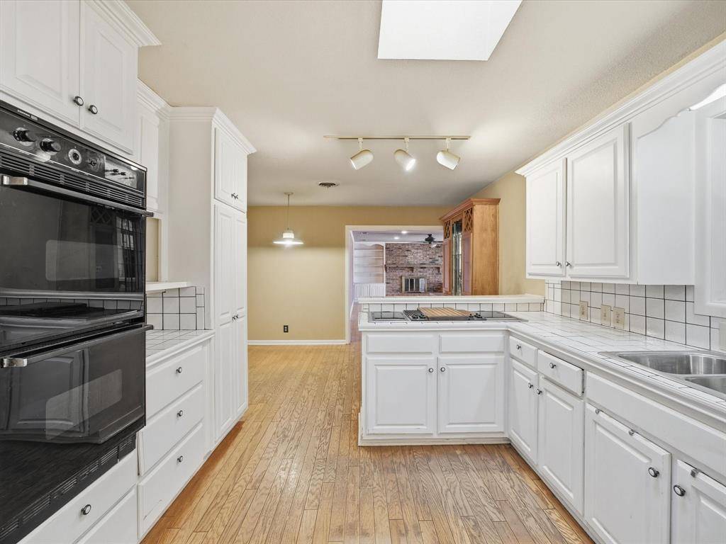 Bowie, TX 76230,1104 Coffield Street